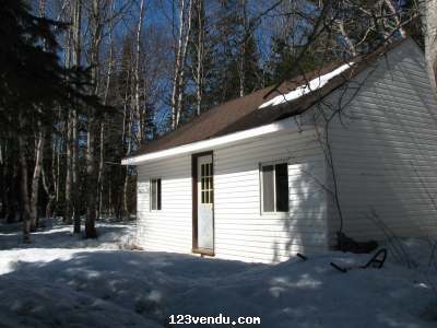 Annonces classees img:preview Chalet à louer à 33 km de Percé