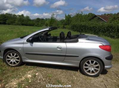 Annonces classees img:preview Petite annonce Peugeot 206 CC