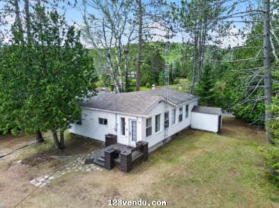 Annonces classees img:preview Chalet Bord de l?eau Notre-Dame-de-la-Merci